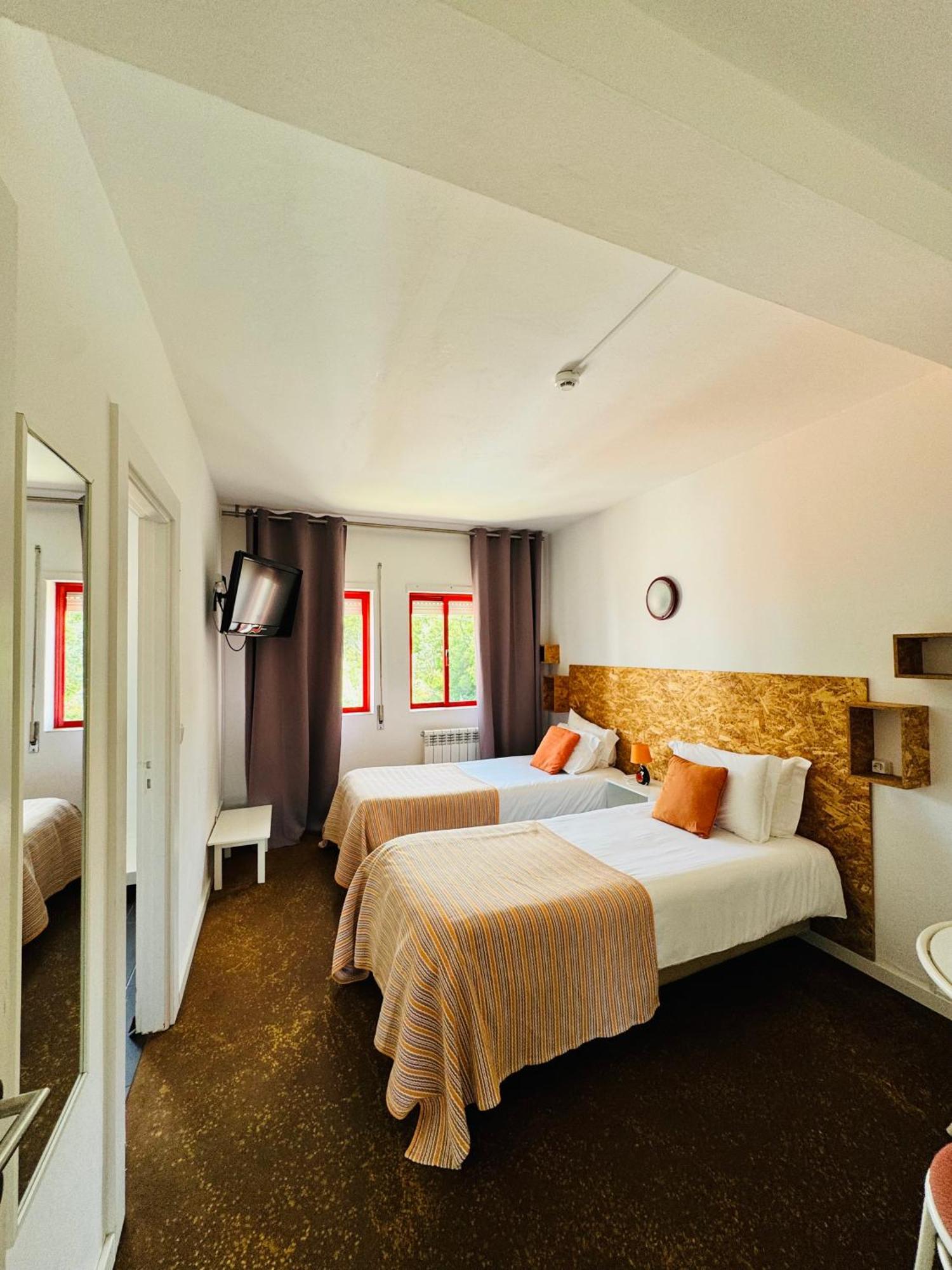 Nature & Beach Guest Rooms, Aldeamento Turistico Do Camarido Cristelo  ห้อง รูปภาพ